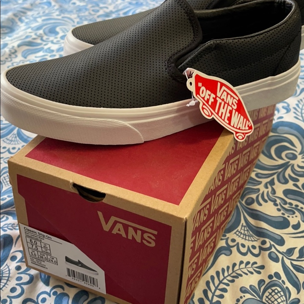 VANS - CLASSIC SLIP-ON | BRAND NEW!